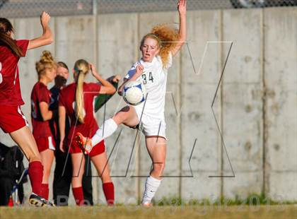 Thumbnail 3 in Viewmont vs Hillcrest (UHSAA 5A Quarterfinal) photogallery.