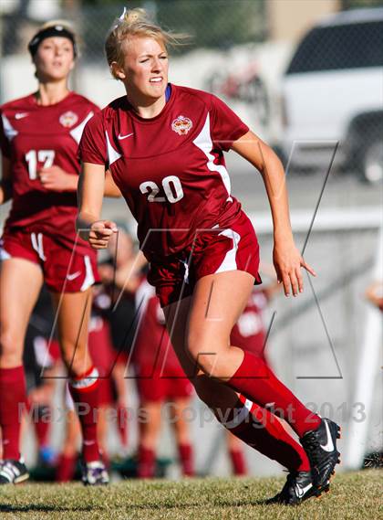 Thumbnail 3 in Viewmont vs Hillcrest (UHSAA 5A Quarterfinal) photogallery.