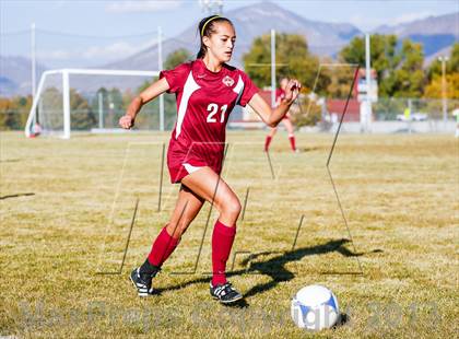 Thumbnail 2 in Viewmont vs Hillcrest (UHSAA 5A Quarterfinal) photogallery.