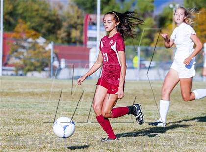 Thumbnail 3 in Viewmont vs Hillcrest (UHSAA 5A Quarterfinal) photogallery.