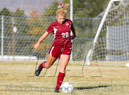 Thumbnail 3 in Viewmont vs Hillcrest (UHSAA 5A Quarterfinal) photogallery.