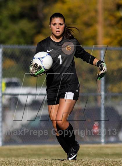 Thumbnail 2 in Viewmont vs Hillcrest (UHSAA 5A Quarterfinal) photogallery.