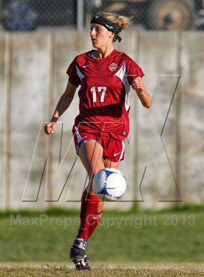 Thumbnail 2 in Viewmont vs Hillcrest (UHSAA 5A Quarterfinal) photogallery.