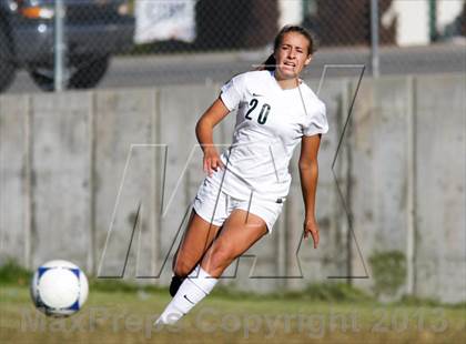 Thumbnail 1 in Viewmont vs Hillcrest (UHSAA 5A Quarterfinal) photogallery.