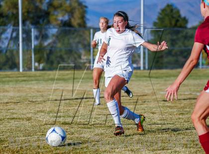Thumbnail 3 in Viewmont vs Hillcrest (UHSAA 5A Quarterfinal) photogallery.