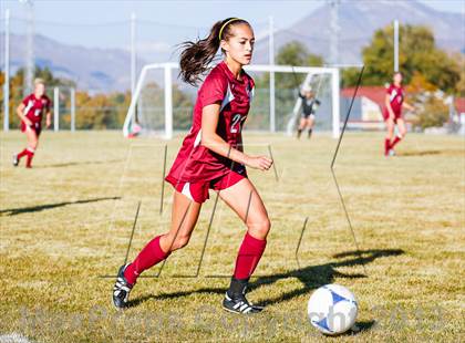 Thumbnail 1 in Viewmont vs Hillcrest (UHSAA 5A Quarterfinal) photogallery.