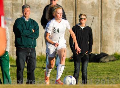 Thumbnail 2 in Viewmont vs Hillcrest (UHSAA 5A Quarterfinal) photogallery.