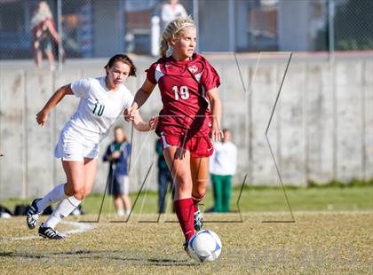 Thumbnail 2 in Viewmont vs Hillcrest (UHSAA 5A Quarterfinal) photogallery.