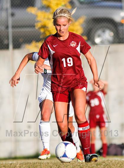 Thumbnail 3 in Viewmont vs Hillcrest (UHSAA 5A Quarterfinal) photogallery.
