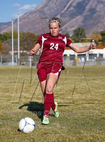 Thumbnail 3 in Viewmont vs Hillcrest (UHSAA 5A Quarterfinal) photogallery.