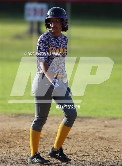 Thumbnail 2 in Ashdown @ Glen Rose photogallery.