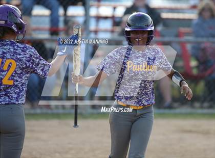 Thumbnail 2 in Ashdown @ Glen Rose photogallery.