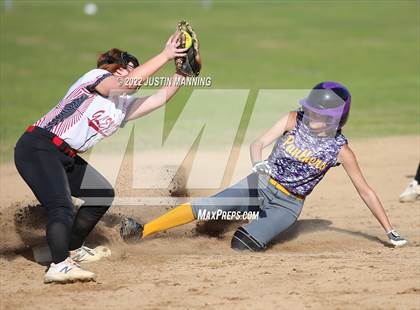 Thumbnail 2 in Ashdown @ Glen Rose photogallery.