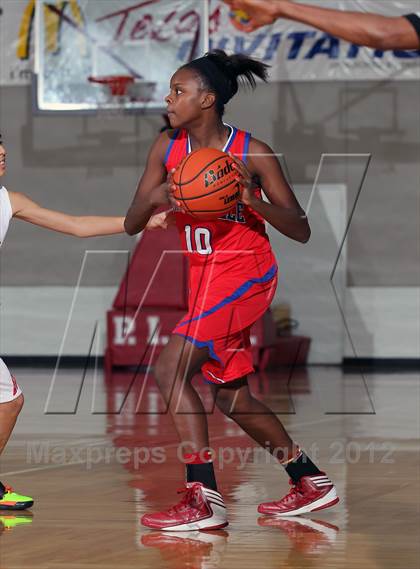 Thumbnail 3 in Bellaire @ Duncanville (McDonald's Texas Invitational) photogallery.