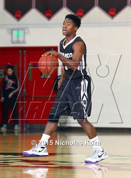 Thumbnail 1 in Harvard-Westlake vs. St. Francis photogallery.