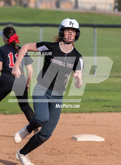Thumbnail 3 in Grace Brethren @ Foothill Tech photogallery.