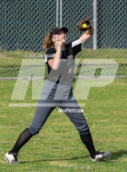 Thumbnail 3 in Grace Brethren @ Foothill Tech photogallery.