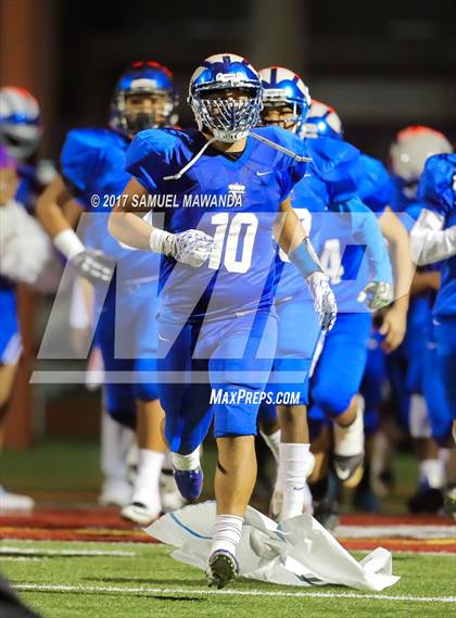 Thumbnail 2 in Animo Robinson vs. Sherman Oaks CES (CIF LACS 8-Man Final) photogallery.