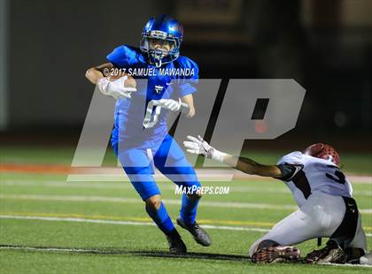 Thumbnail 2 in Animo Robinson vs. Sherman Oaks CES (CIF LACS 8-Man Final) photogallery.
