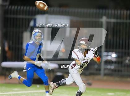 Thumbnail 3 in Animo Robinson vs. Sherman Oaks CES (CIF LACS 8-Man Final) photogallery.