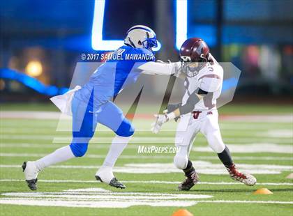 Thumbnail 1 in Animo Robinson vs. Sherman Oaks CES (CIF LACS 8-Man Final) photogallery.