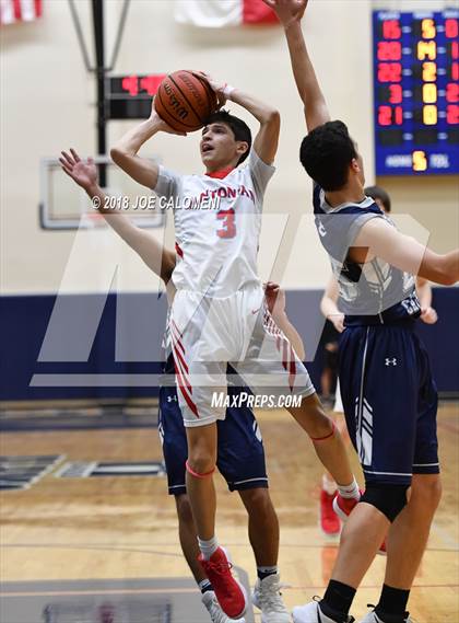 Thumbnail 3 in Antonian Prep vs Central Catholic photogallery.