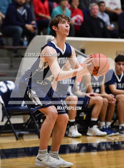 Thumbnail 2 in Antonian Prep vs Central Catholic photogallery.