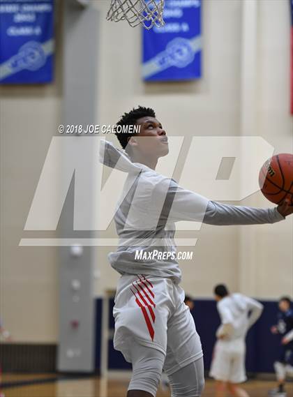 Thumbnail 2 in Antonian Prep vs Central Catholic photogallery.