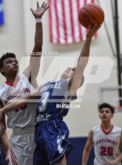 Thumbnail 2 in Antonian Prep vs Central Catholic photogallery.