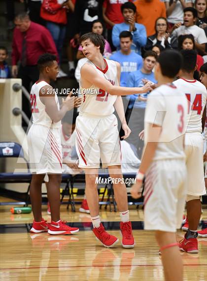 Thumbnail 2 in Antonian Prep vs Central Catholic photogallery.