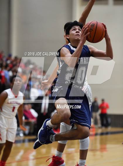 Thumbnail 3 in Antonian Prep vs Central Catholic photogallery.
