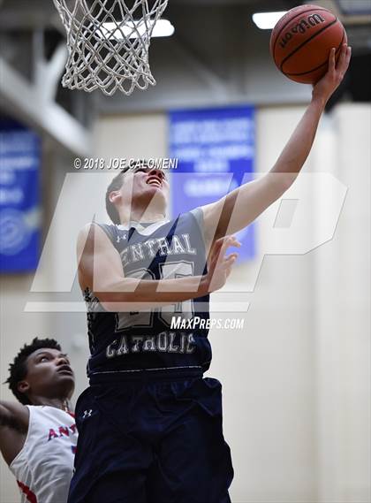 Thumbnail 2 in Antonian Prep vs Central Catholic photogallery.