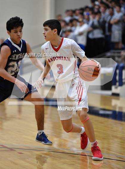 Thumbnail 1 in Antonian Prep vs Central Catholic photogallery.