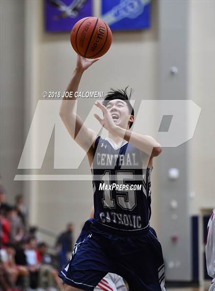 Thumbnail 3 in Antonian Prep vs Central Catholic photogallery.