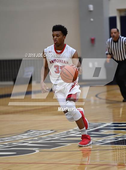 Thumbnail 2 in Antonian Prep vs Central Catholic photogallery.