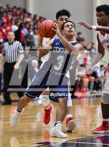 Thumbnail 2 in Antonian Prep vs Central Catholic photogallery.