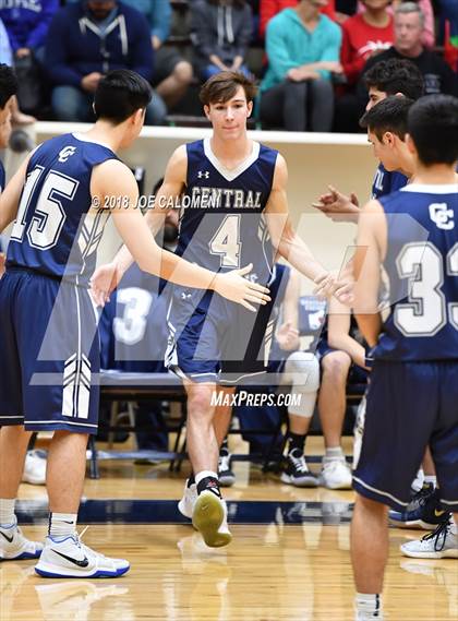Thumbnail 3 in Antonian Prep vs Central Catholic photogallery.