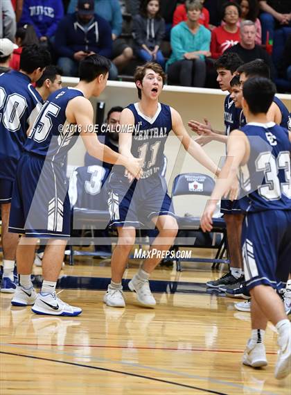 Thumbnail 1 in Antonian Prep vs Central Catholic photogallery.