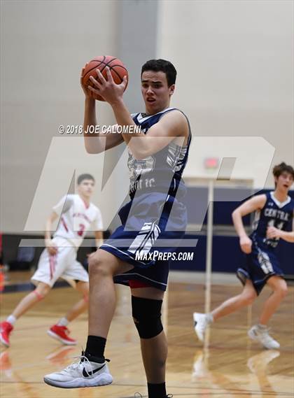 Thumbnail 3 in Antonian Prep vs Central Catholic photogallery.
