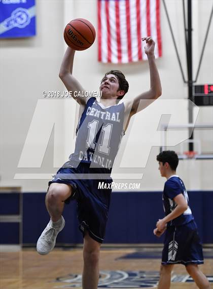 Thumbnail 3 in Antonian Prep vs Central Catholic photogallery.