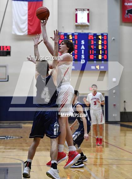 Thumbnail 2 in Antonian Prep vs Central Catholic photogallery.