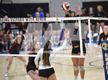 Thumbnail 3 in Los Altos @ Village Christian (CIF State D2 Final) photogallery.