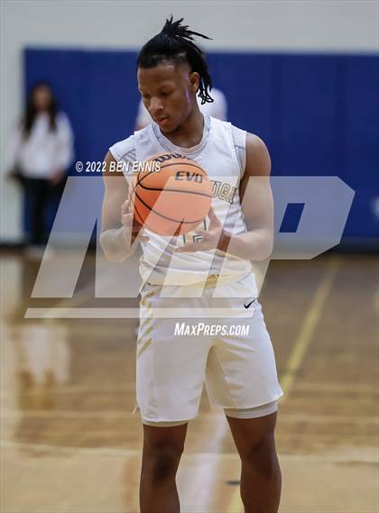 Thumbnail 1 in McDonough vs Buford (Lemon Street Classic) photogallery.
