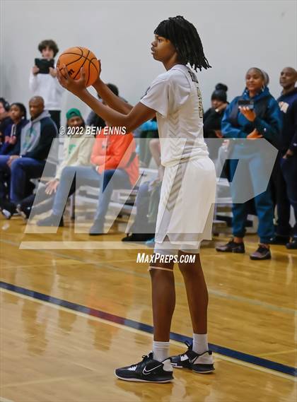 Thumbnail 3 in McDonough vs Buford (Lemon Street Classic) photogallery.