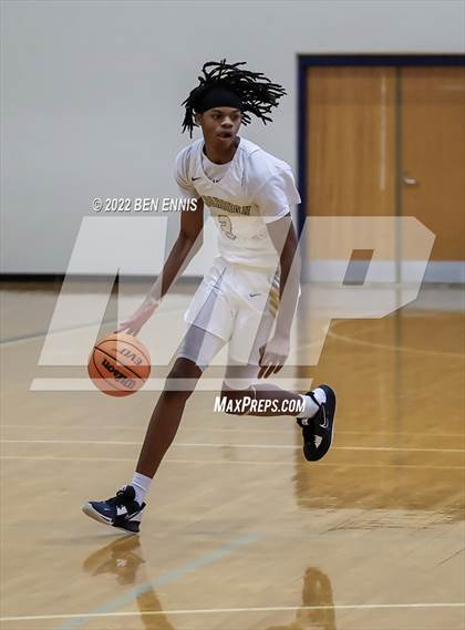 Thumbnail 2 in McDonough vs Buford (Lemon Street Classic) photogallery.
