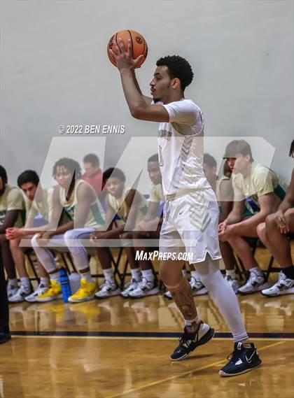 Thumbnail 3 in McDonough vs Buford (Lemon Street Classic) photogallery.