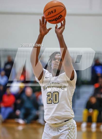 Thumbnail 3 in McDonough vs Buford (Lemon Street Classic) photogallery.