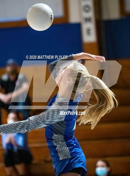 Thumbnail 1 in St. David's vs Fayetteville Christian (NCISAA 2A State First Round) photogallery.