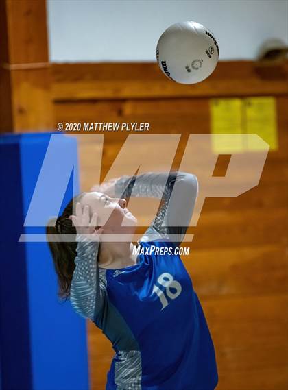 Thumbnail 3 in St. David's vs Fayetteville Christian (NCISAA 2A State First Round) photogallery.
