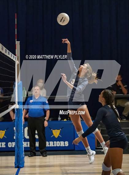 Thumbnail 2 in St. David's vs Fayetteville Christian (NCISAA 2A State First Round) photogallery.